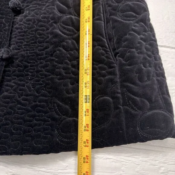 Vintage Quilted Black Velvet Mandarin Collar Jacket Women's Asian Inspired Coat - Picture 14 of 15